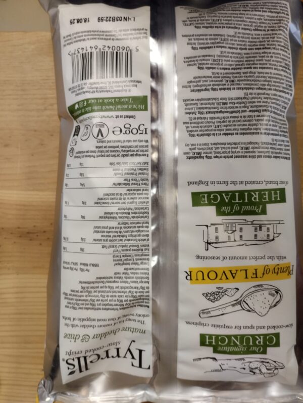 Pommes de terre au cheddar mûr et à la ciboulette Tyrrells, Import. 150g – Image 2